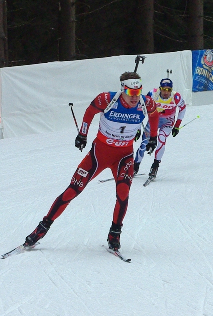 By The Slimmest of Margins – 2.4 Centimeters – Svendsen Stays Alive to Deny Fourcade in World Champs Pursuit