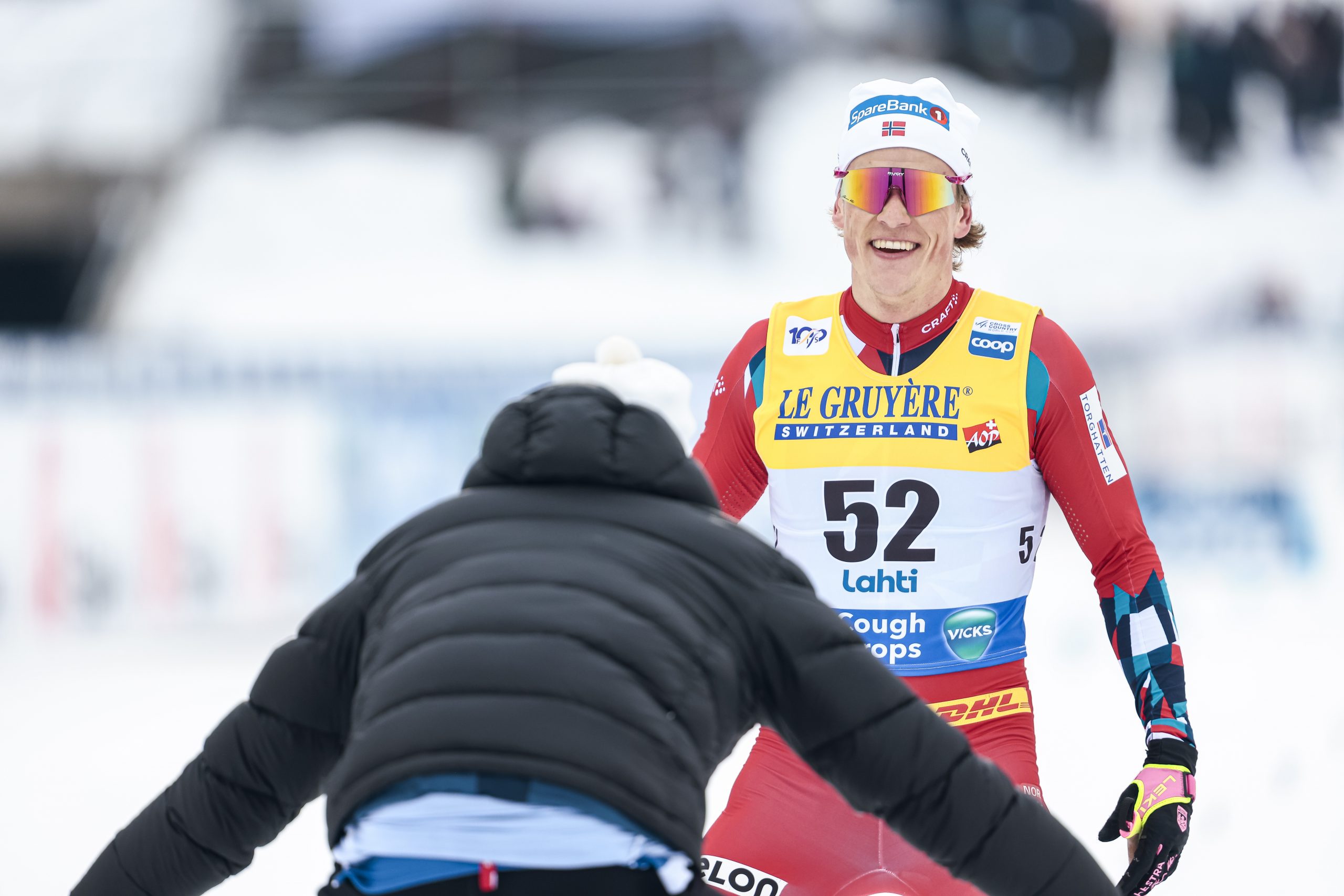 Klaebo Crushes Finland’s Hopes, Defeats Niskanen at Home