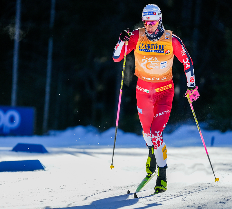 Klaebo Controls Toblach as Schumacher Anchors the Chase in Men’s 20 k Classic Pursuit