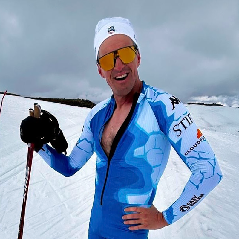 Eli Brown – The Ski Caddy